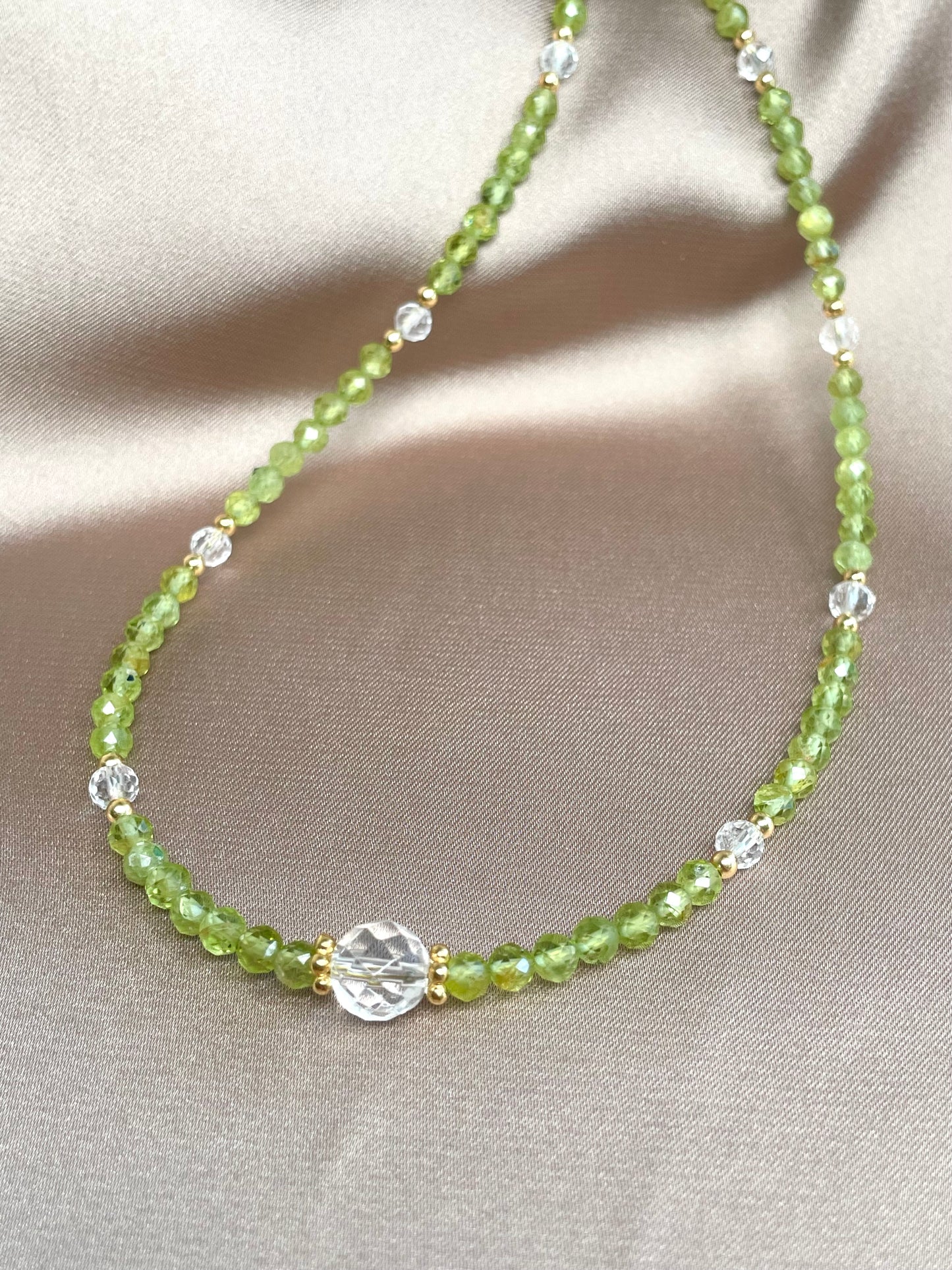 Peritdot Choker